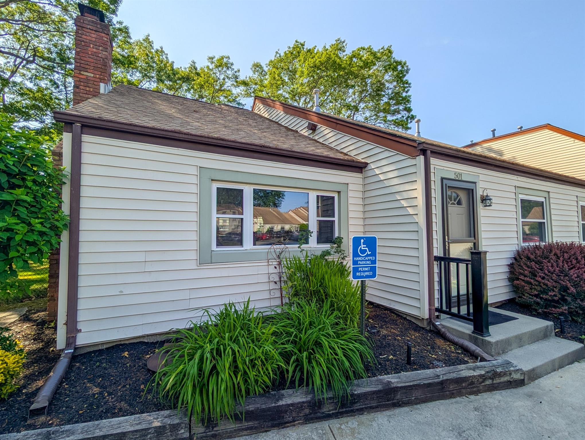 501 Lake Court # 501, Middle Island, NY 11953