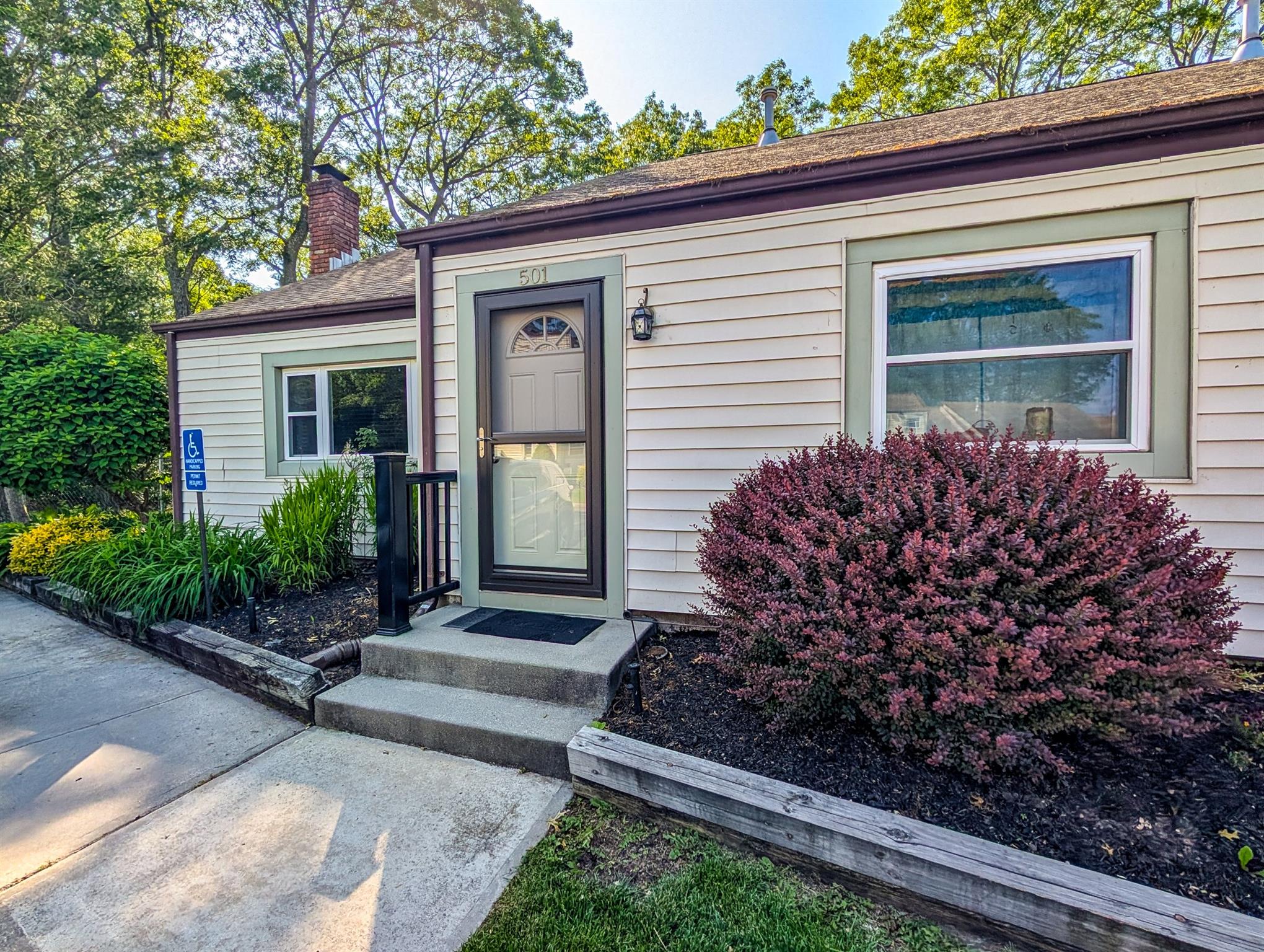 501 Lake Court # 501, Middle Island, NY 11953