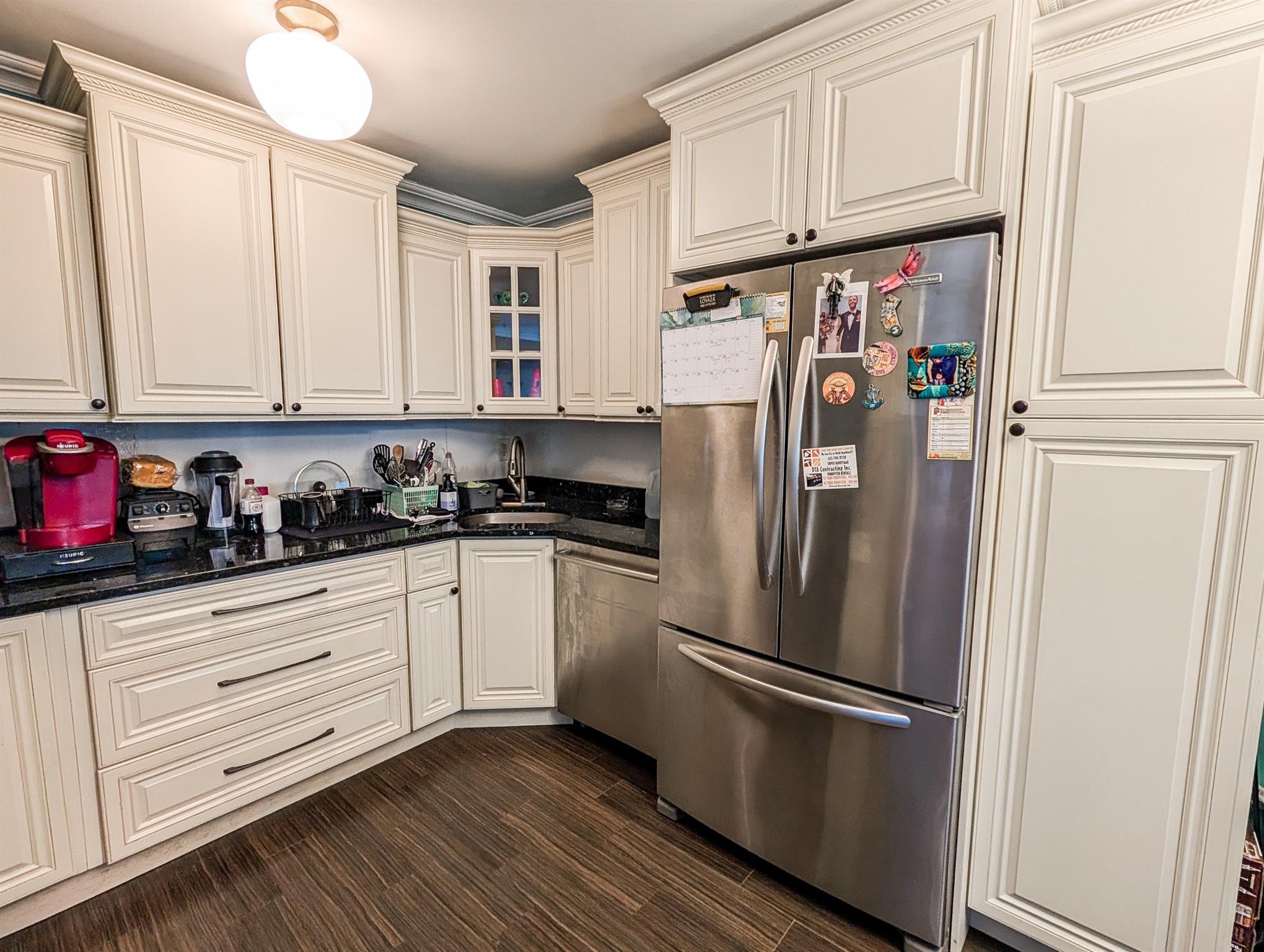 501 Lake Court # 501, Middle Island, NY 11953