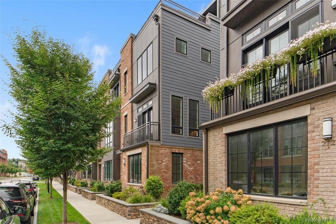 210 Legend Drive, Sleepy Hollow, NY 10591