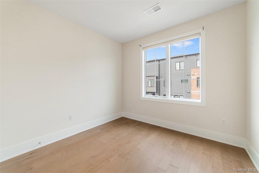 210 Legend Drive, Sleepy Hollow, NY 10591