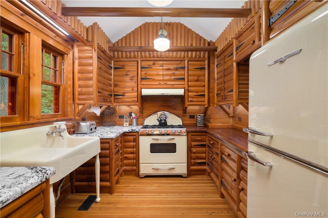 77 Lake Drive, Cold Spring, NY 10516