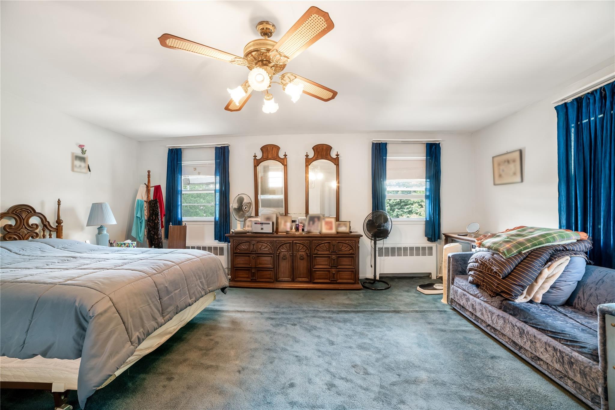 7636 250th Street, Bellerose, NY 11426