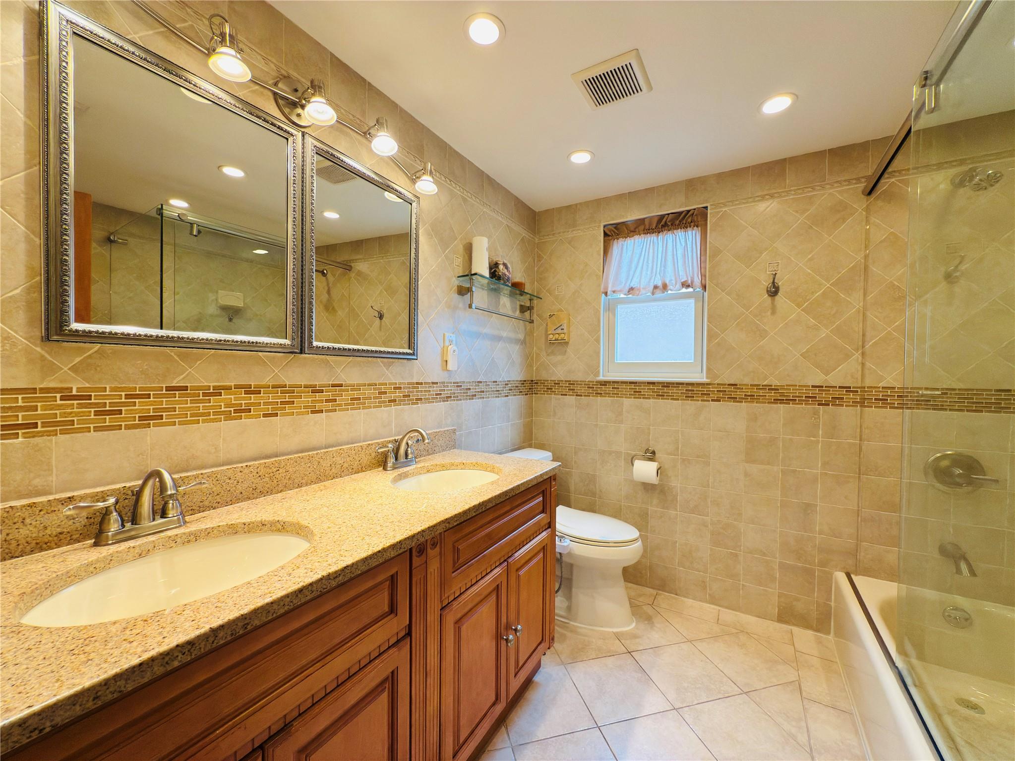 945 Swinton Avenue, Bronx, NY 10465