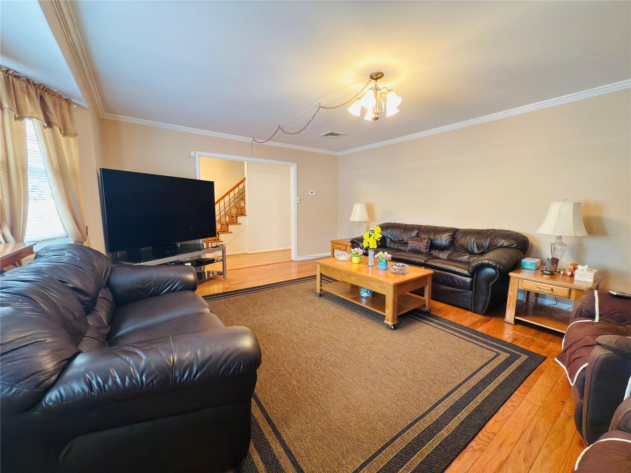 945 Swinton Avenue, Bronx, NY 10465