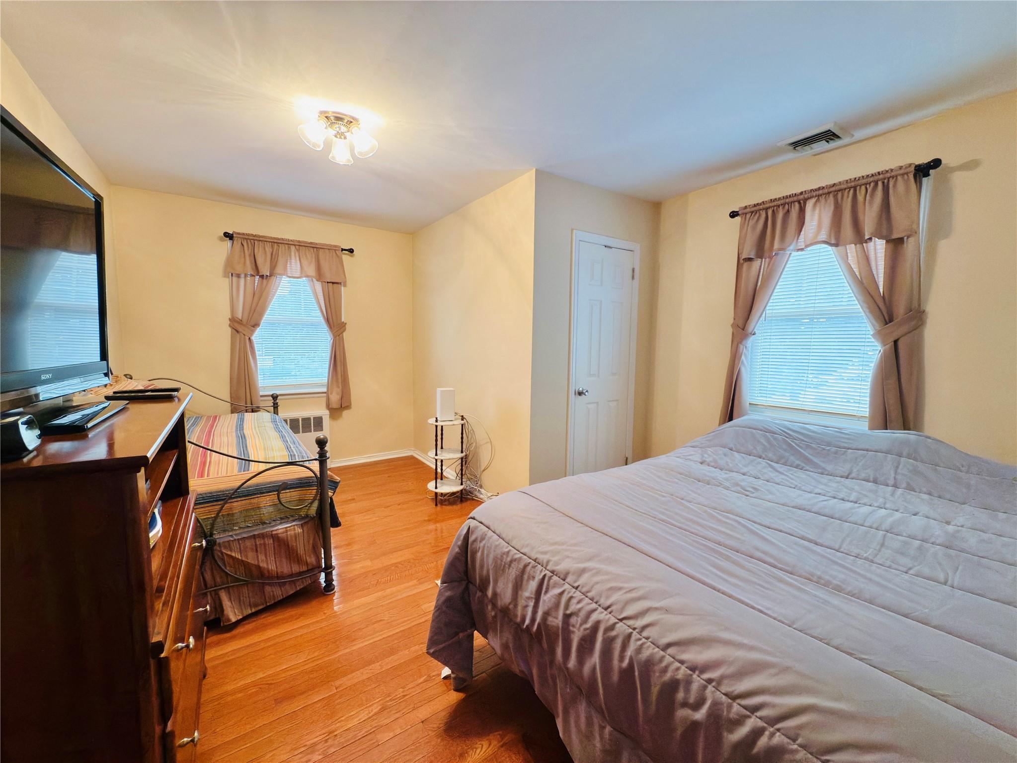 945 Swinton Avenue, Bronx, NY 10465