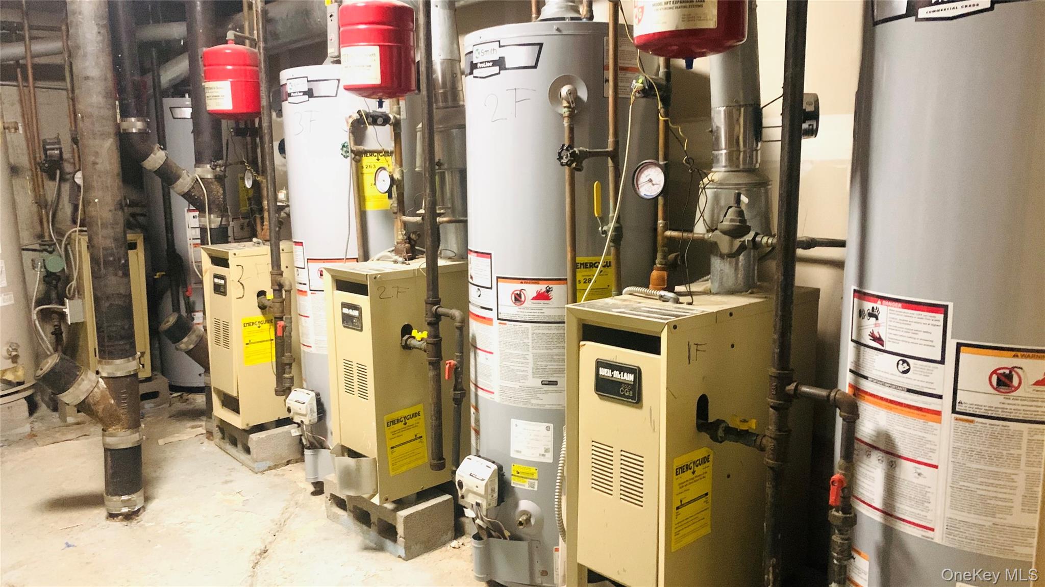 141-04 Pershing Crescent, Briarwood, NY 11435