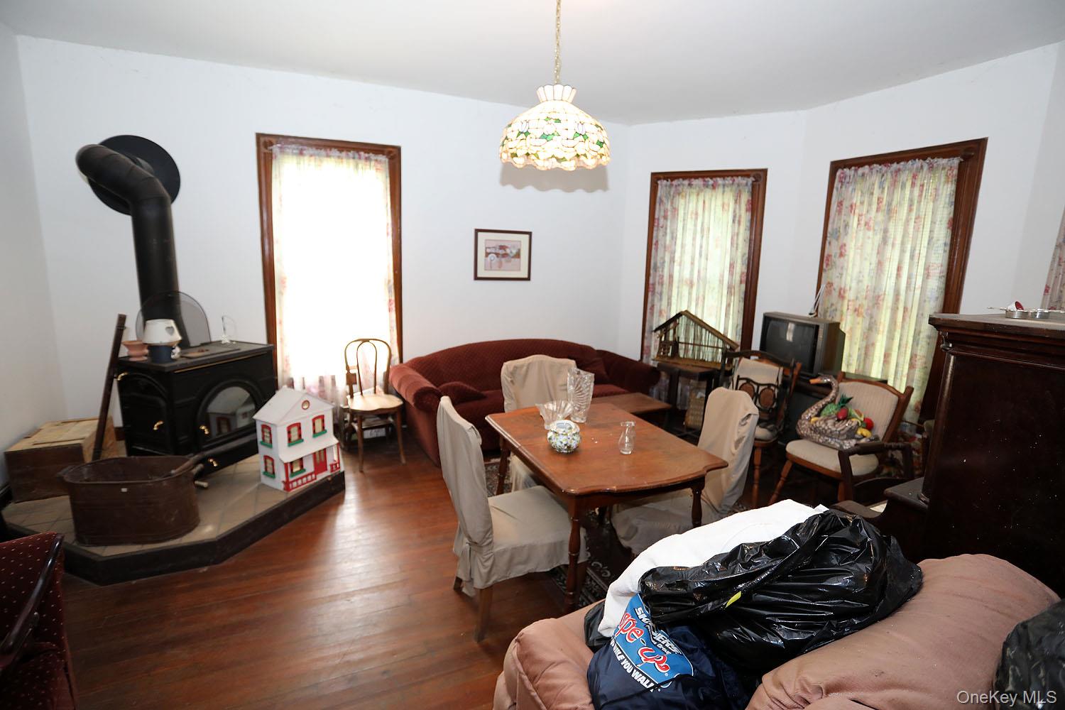 50 Parsonage Road, Cochecton, NY 12726