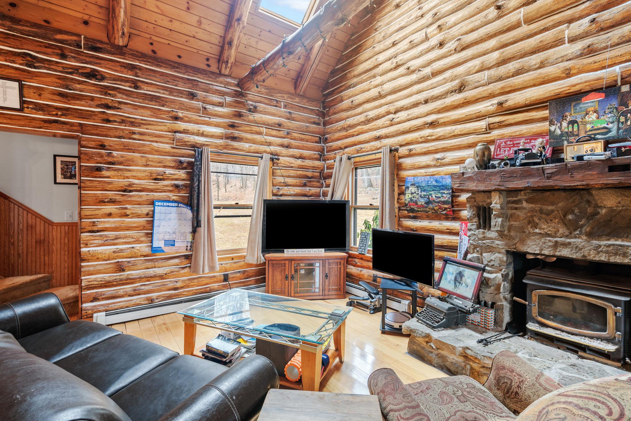 294 Comfort Trail, Montgomery, NY 12549