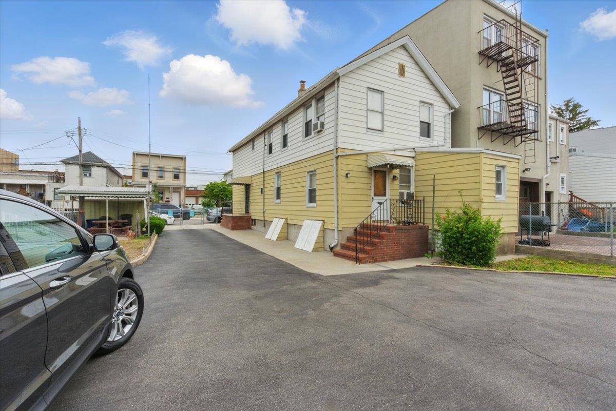 10364 52nd Avenue, Flushing, NY 11368