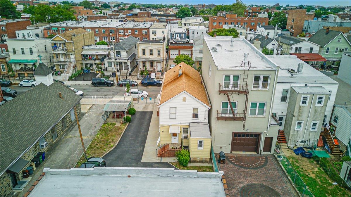 10364 52nd Avenue, Flushing, NY 11368