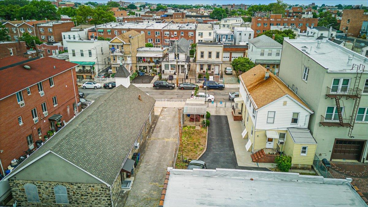 10364 52nd Avenue, Flushing, NY 11368