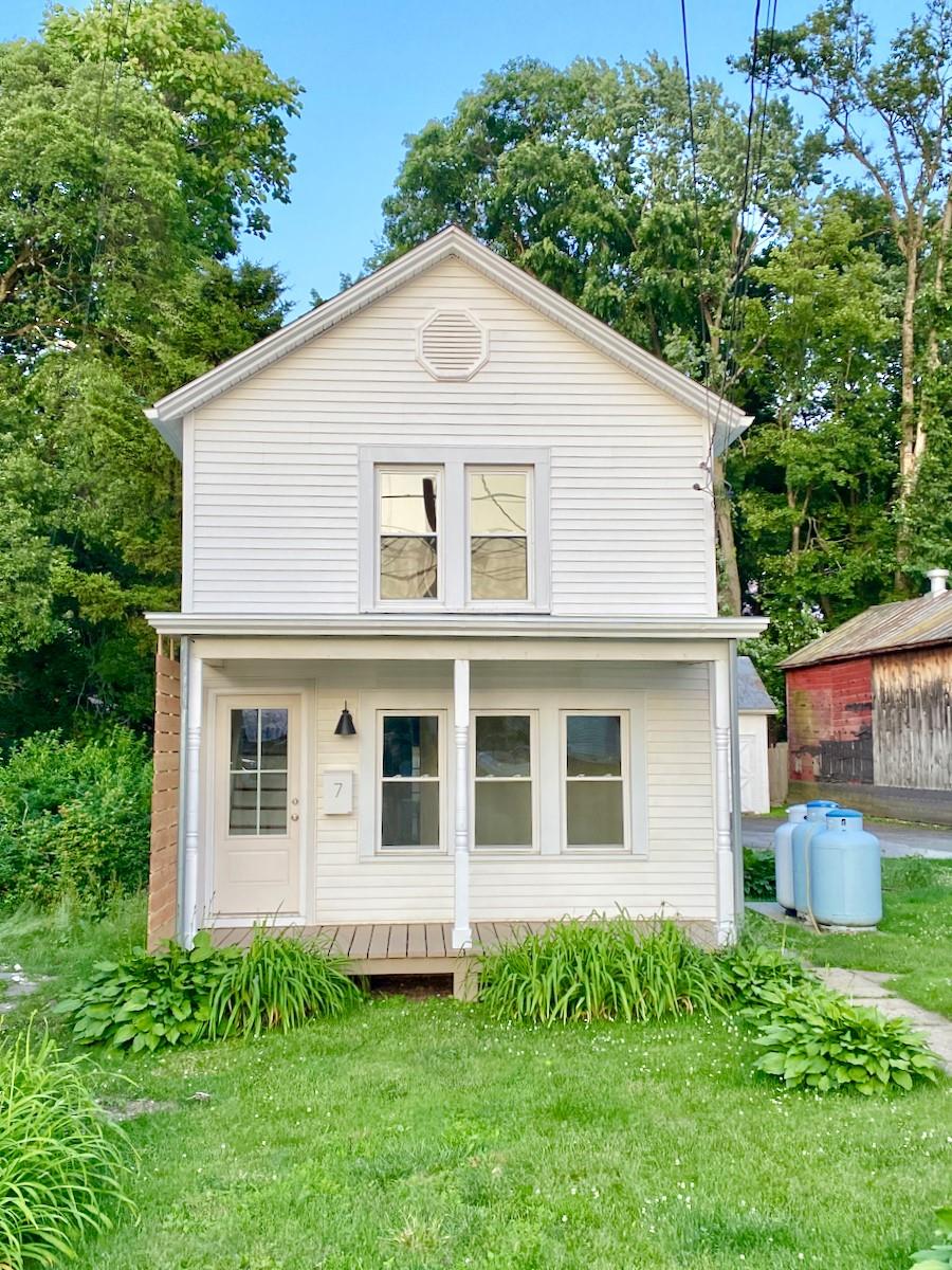 7 Elizabeth Street, Red Hook, NY 12571