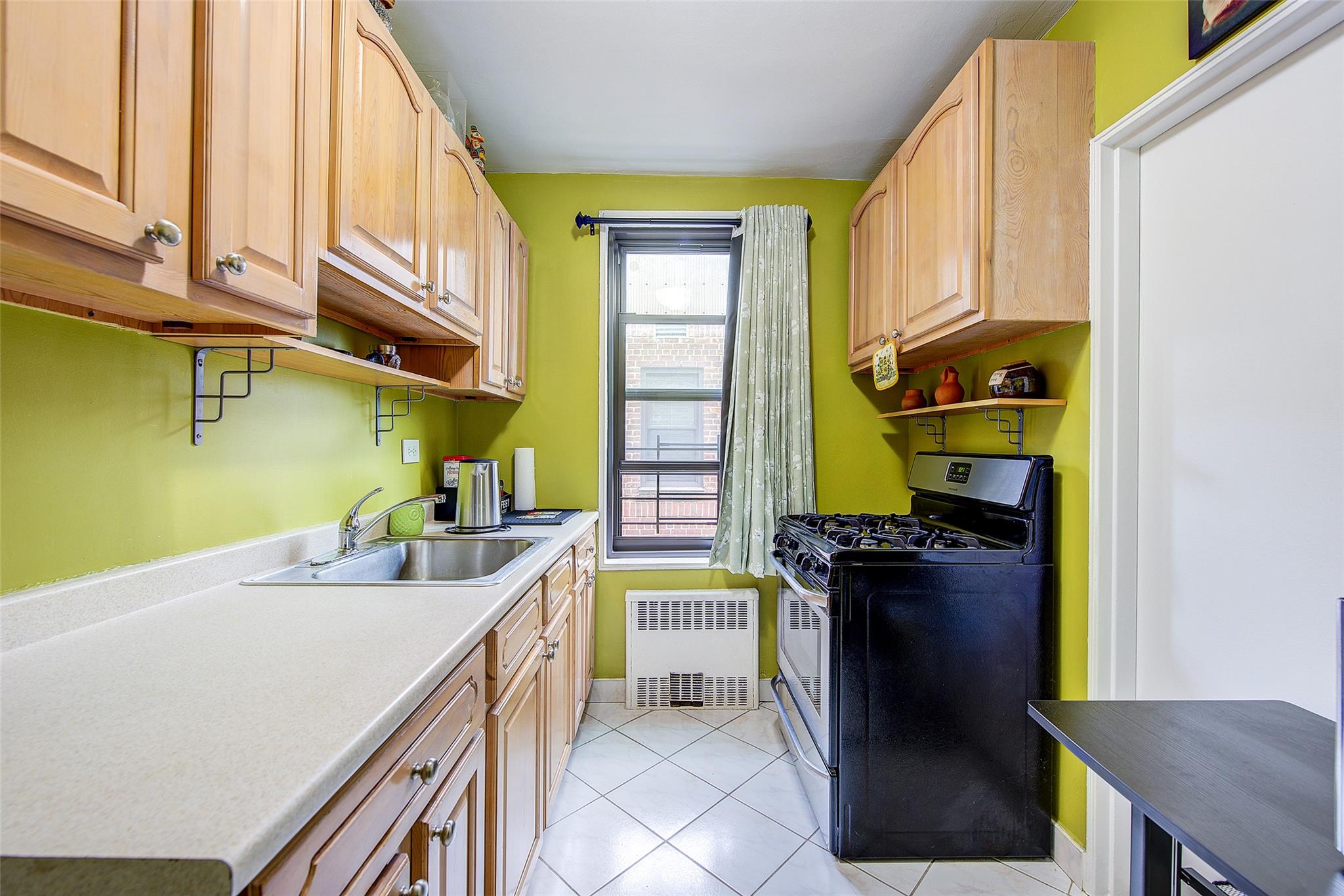 83-85 Woodhaven Boulevard # 6F, Woodhaven, NY 11421