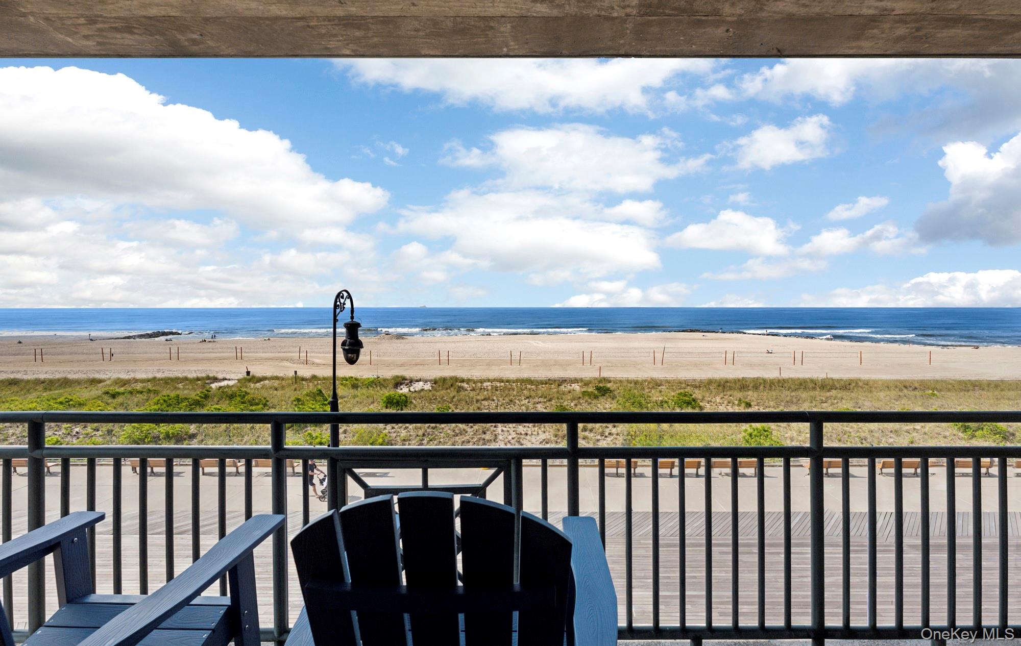 26 W Broadway # 405, Long Beach, NY 11561