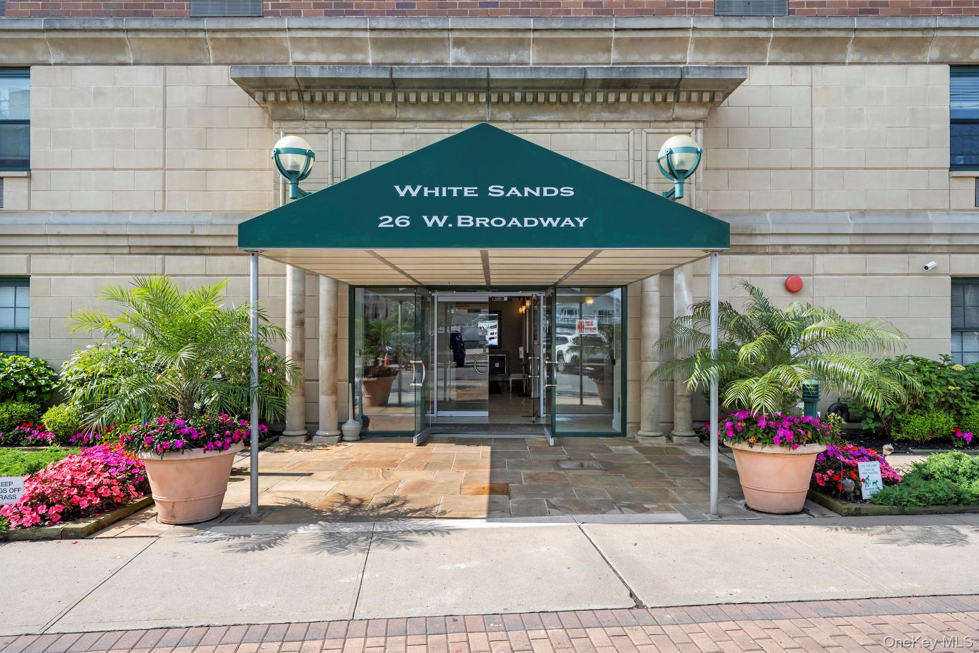 26 W Broadway # 405, Long Beach, NY 11561