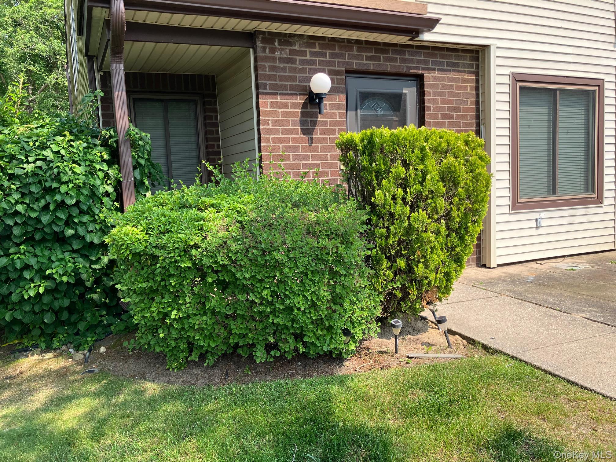 77 Birchwood Road, Coram, NY 11727