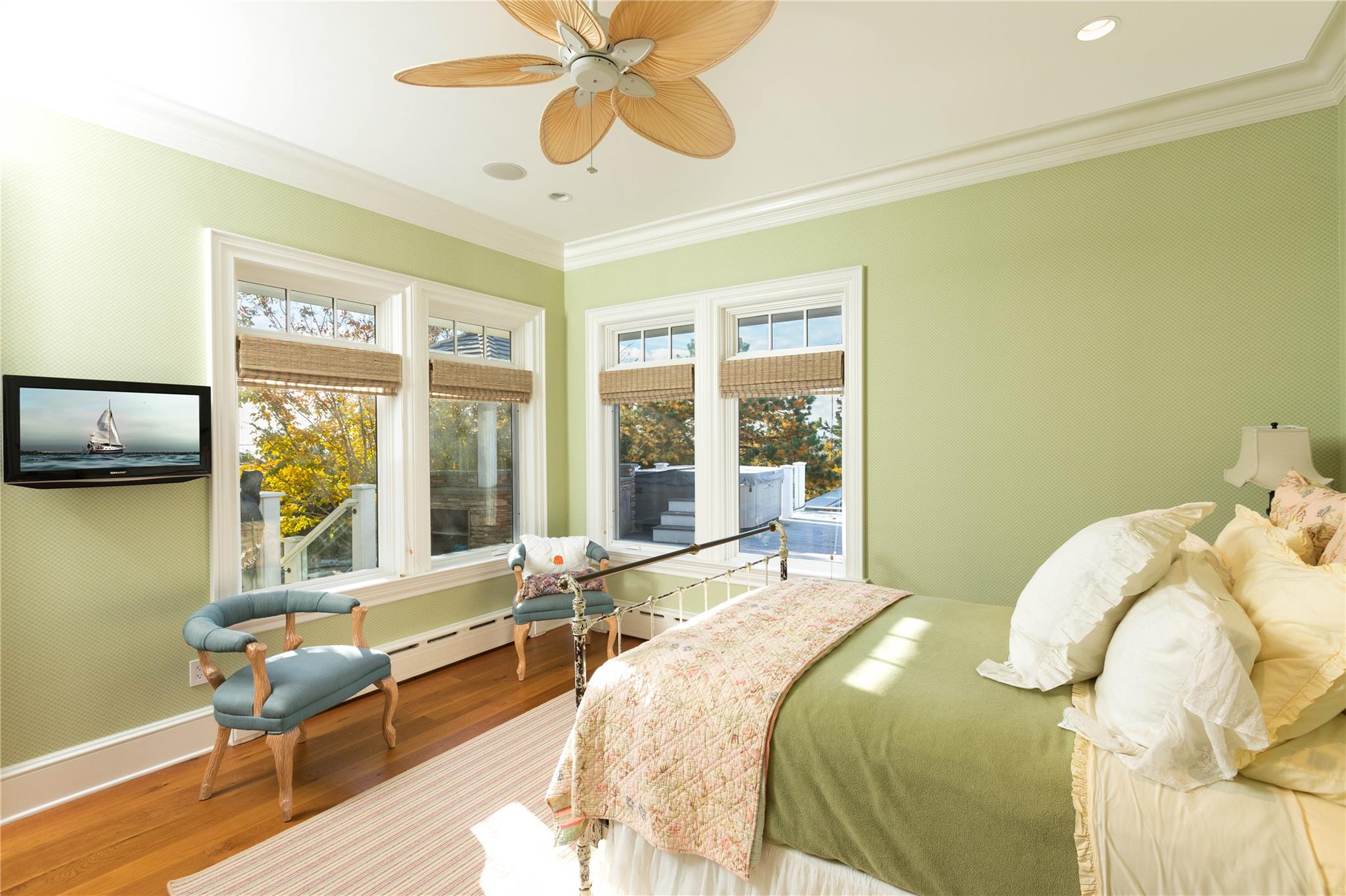 40 Rowing Street, East Patchogue, NY 11772