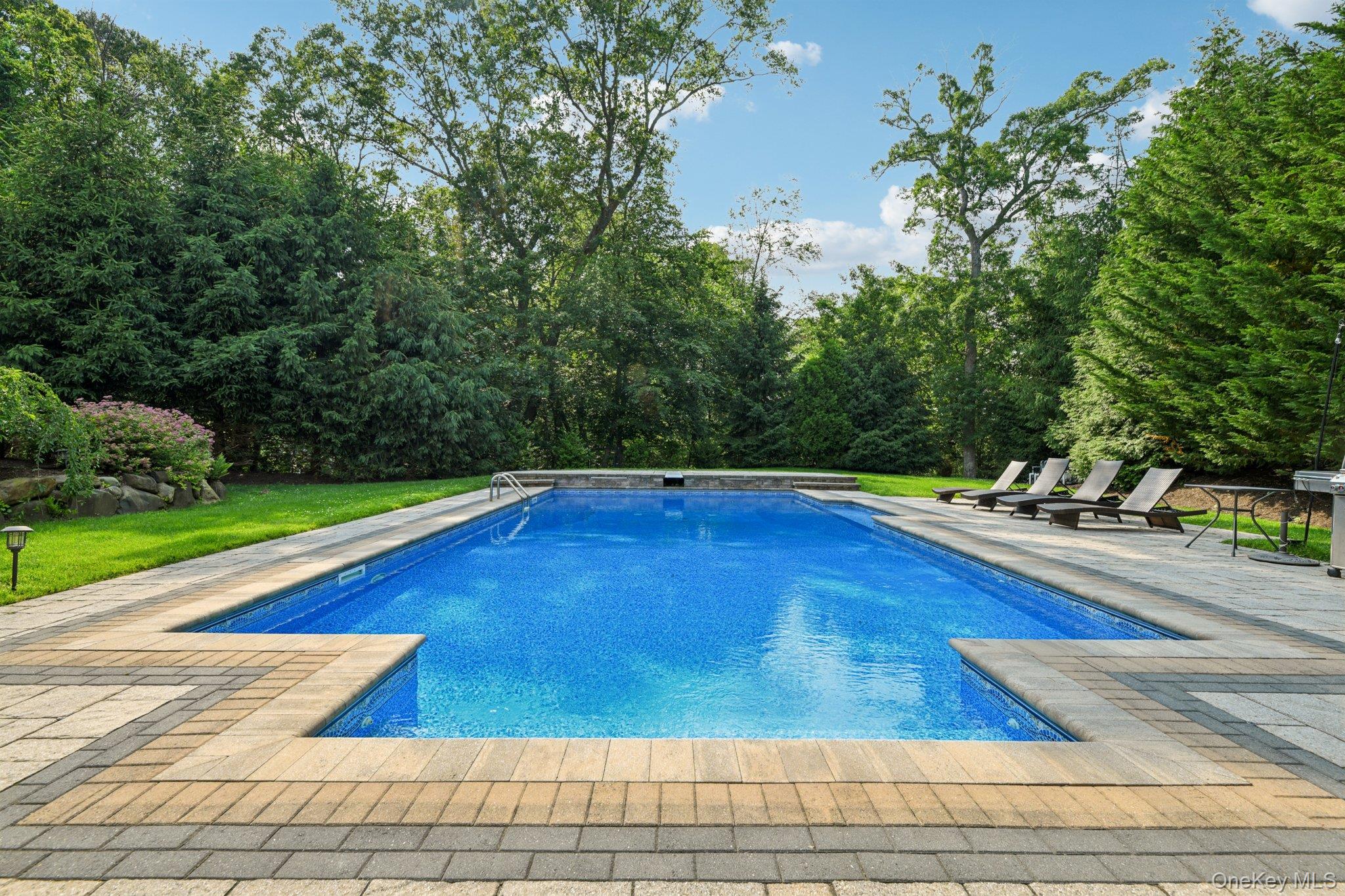 4 Celestial Court, Saint James, NY 11780