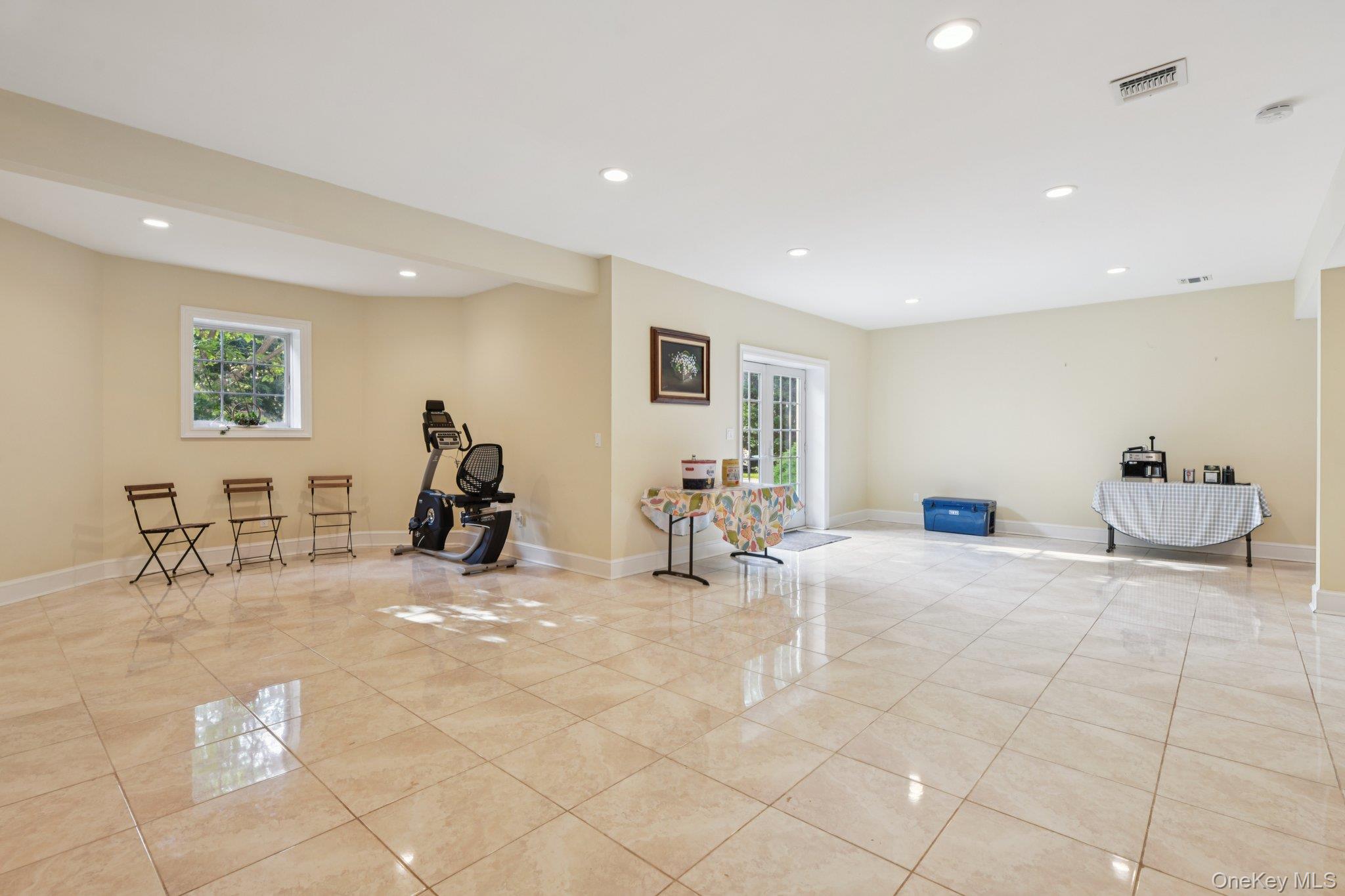 4 Celestial Court, Saint James, NY 11780