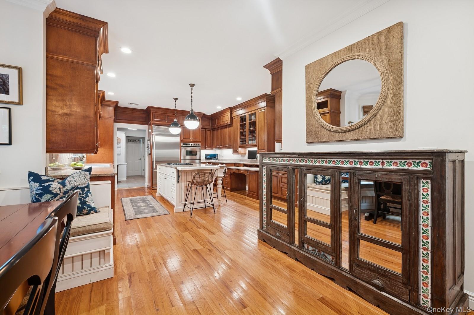 95 Huntington Bay Road, Huntington, NY 11743