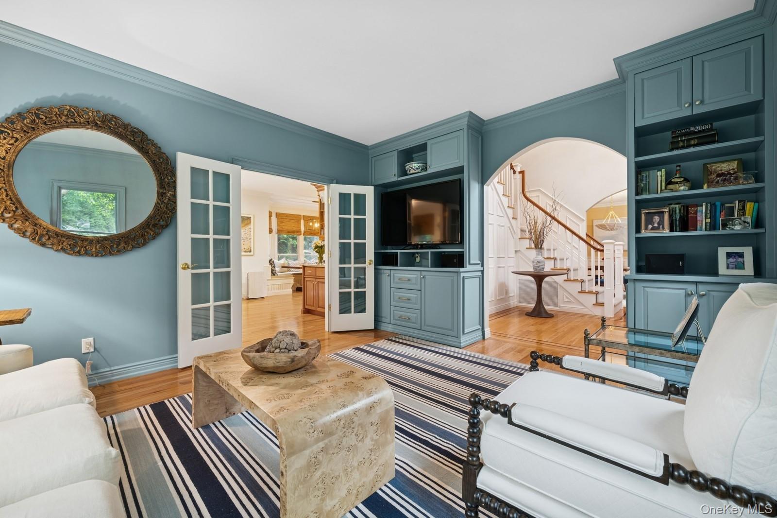 95 Huntington Bay Road, Huntington, NY 11743