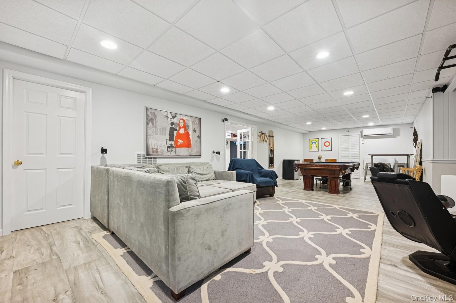 95 Huntington Bay Road, Huntington, NY 11743