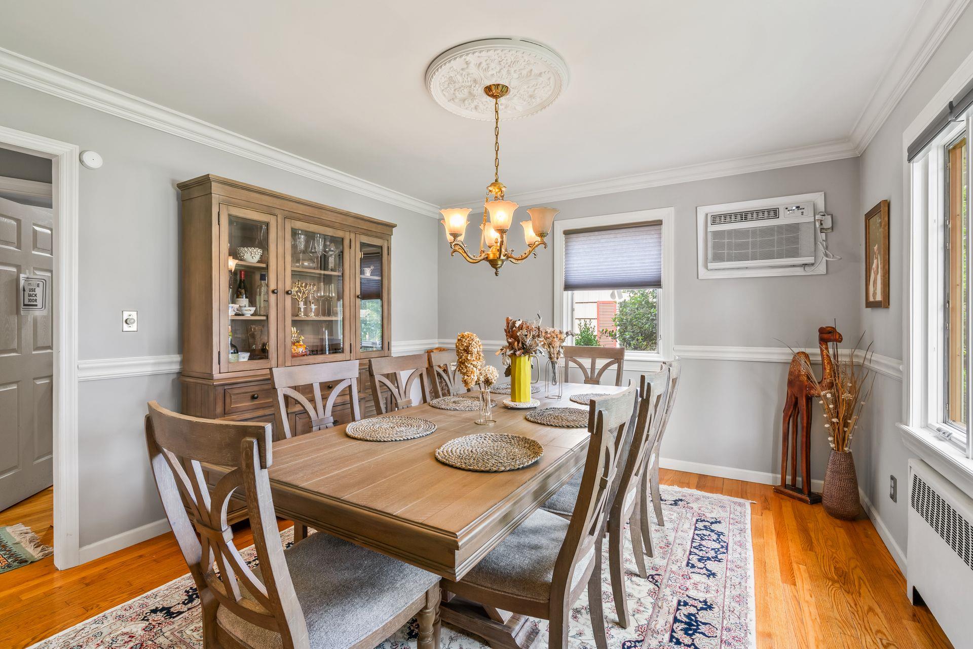 20 Leeds Street, South Huntington, NY 11746