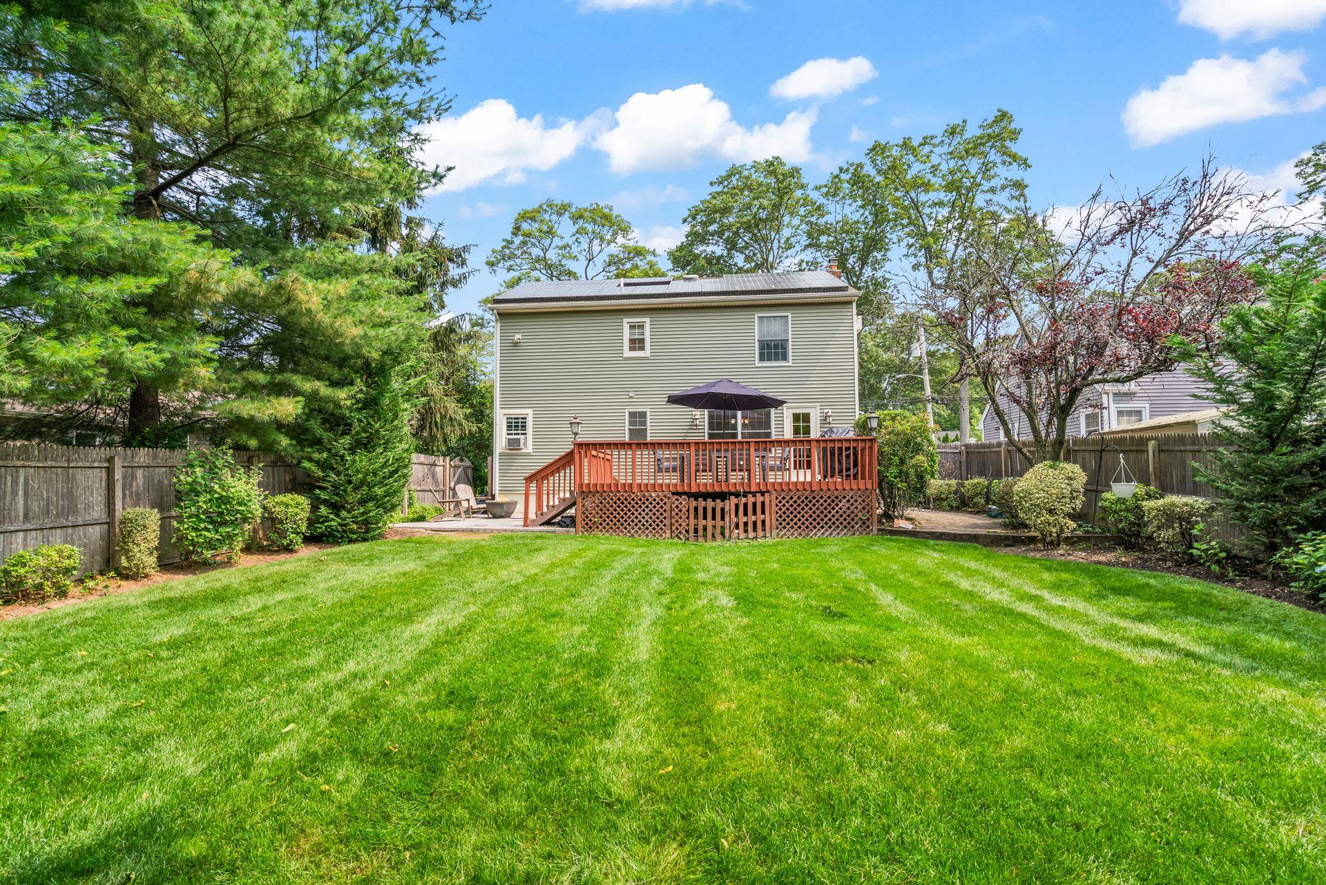 20 Leeds Street, South Huntington, NY 11746