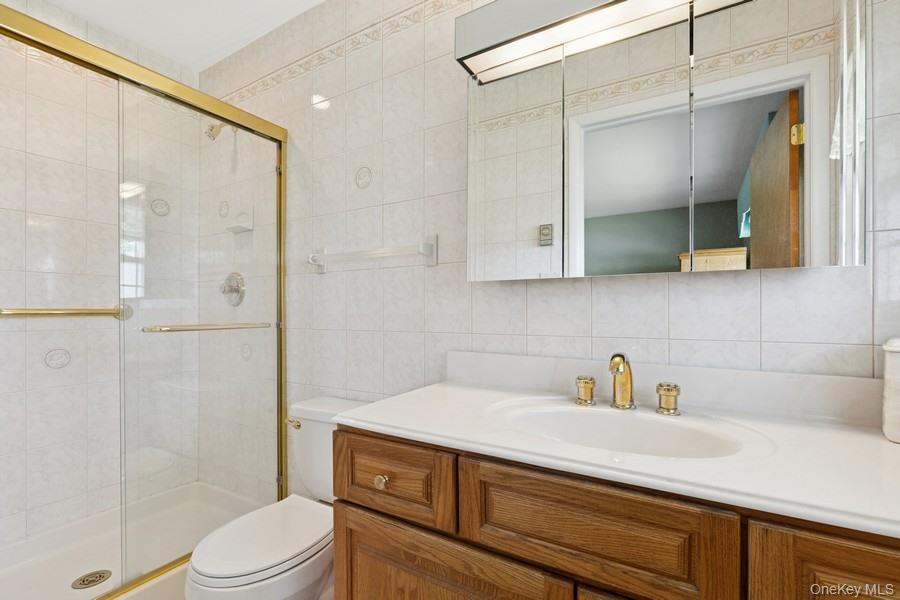 96 Enfield Court # B, Ridge, NY 11961