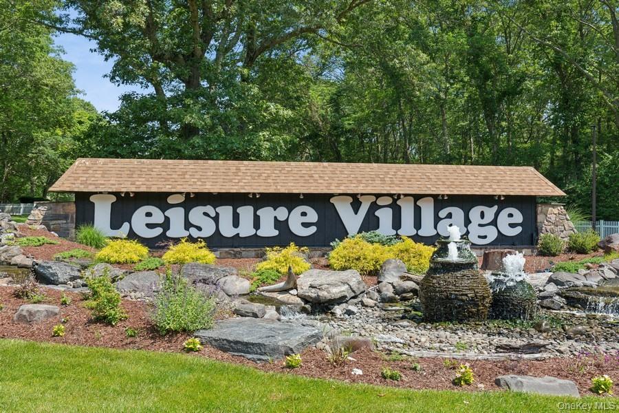 96 Enfield Court # B, Ridge, NY 11961