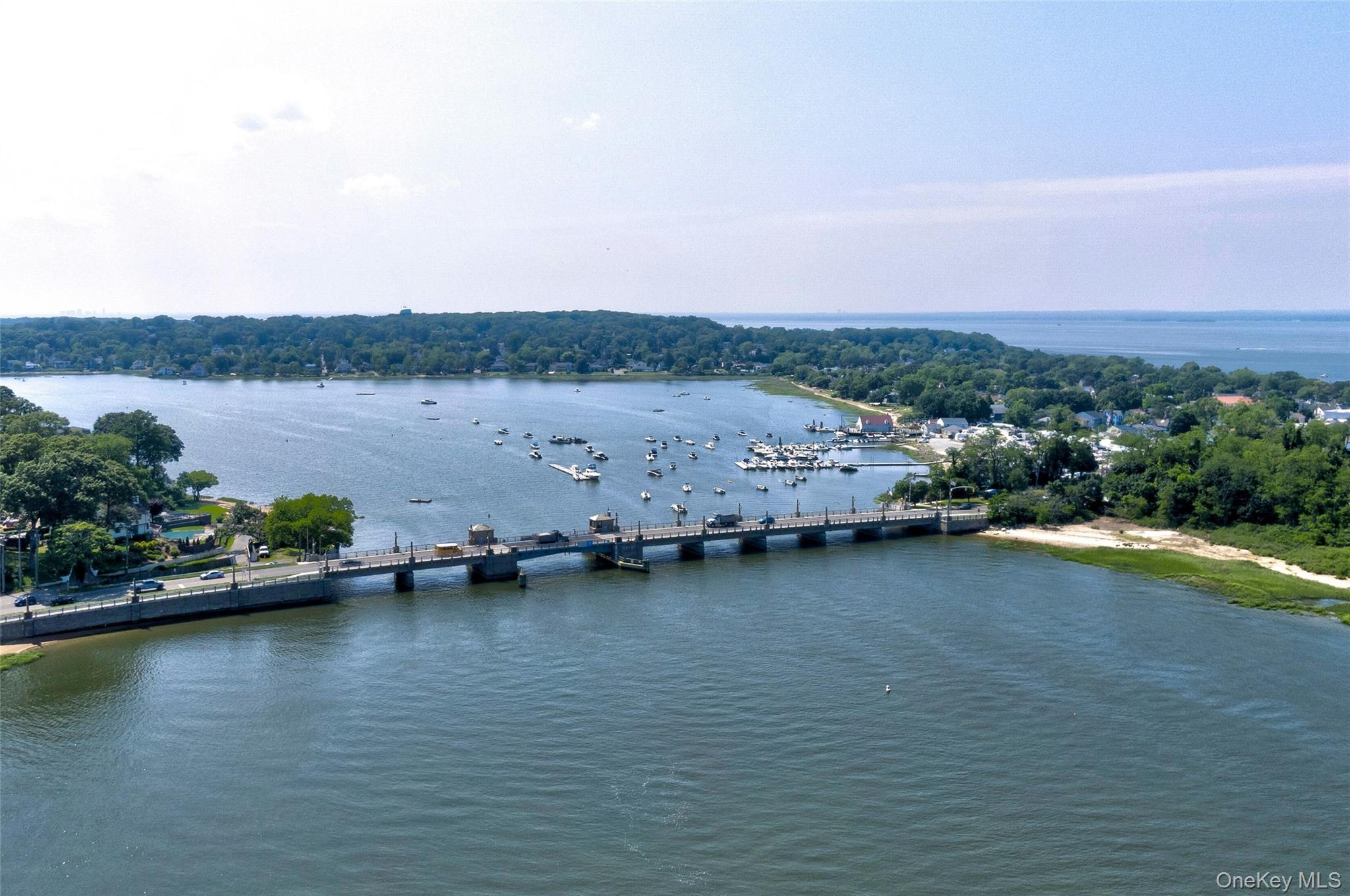 4 Donald Street, Bayville, NY 11709