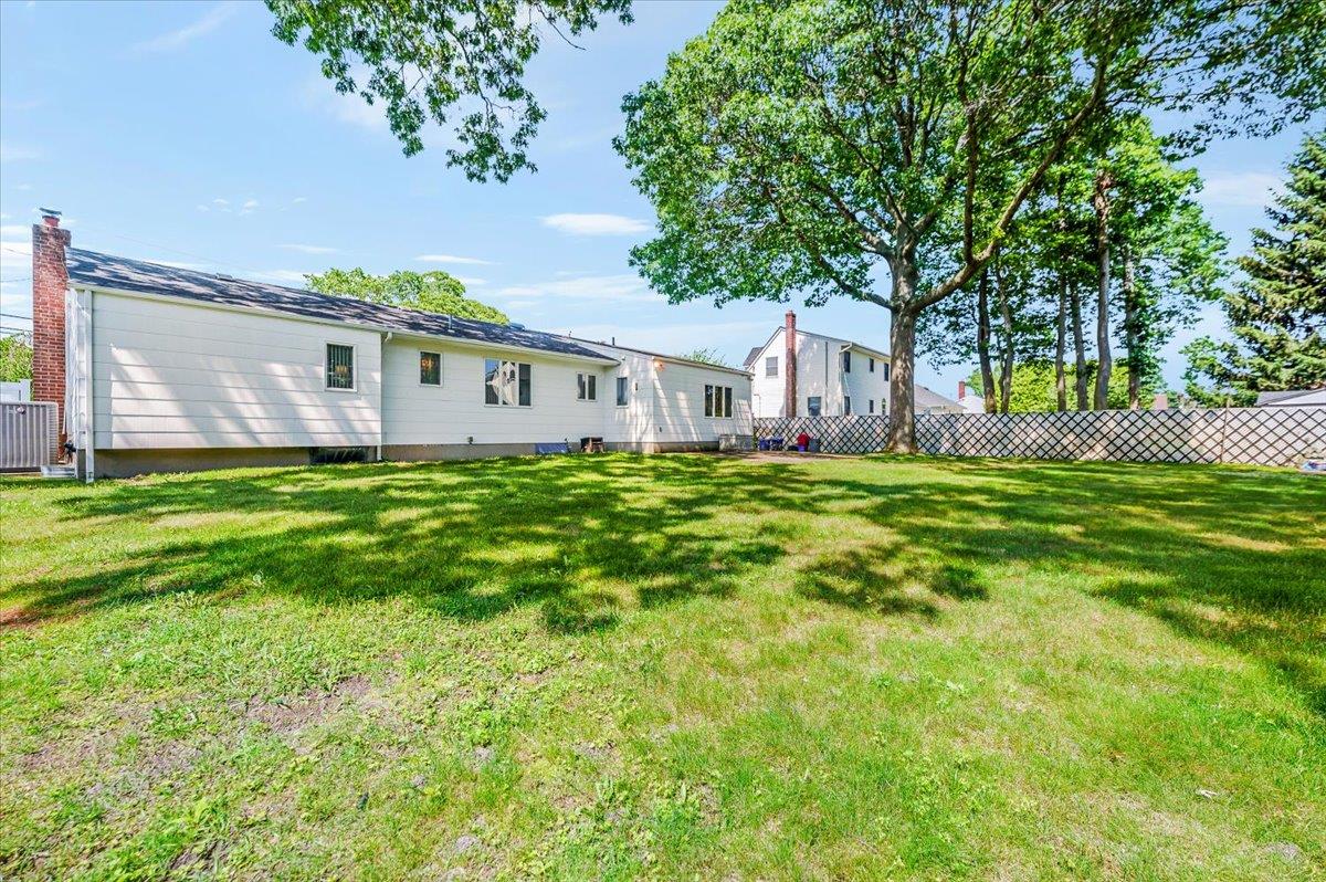 70 Cleveland Street, Bay Shore, NY 11706