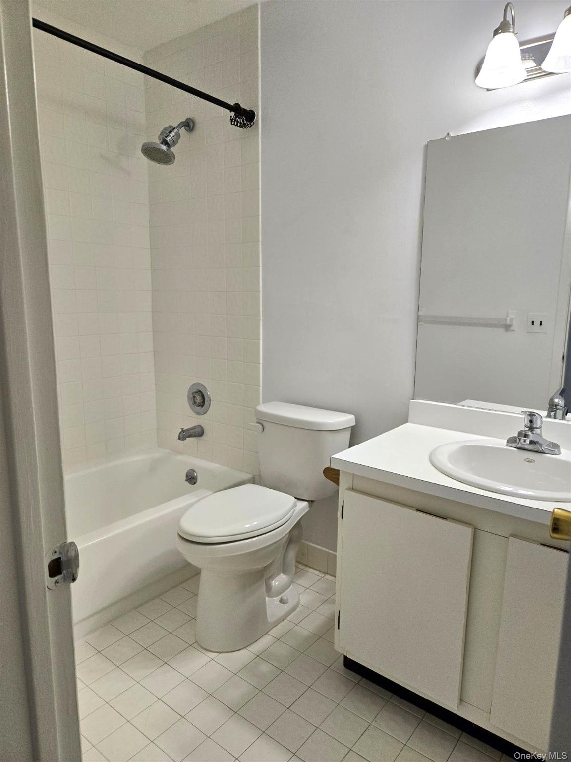 572 Lenape Court, Suffern, NY 10901