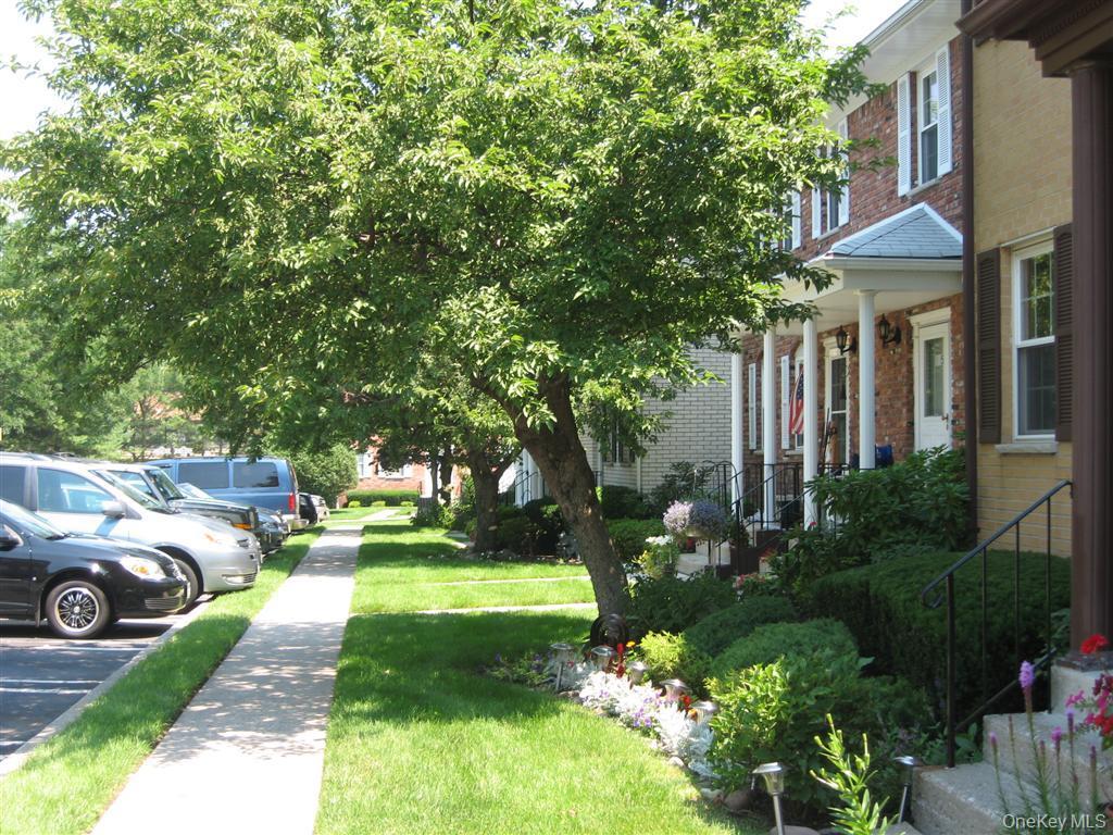 572 Lenape Court, Suffern, NY 10901