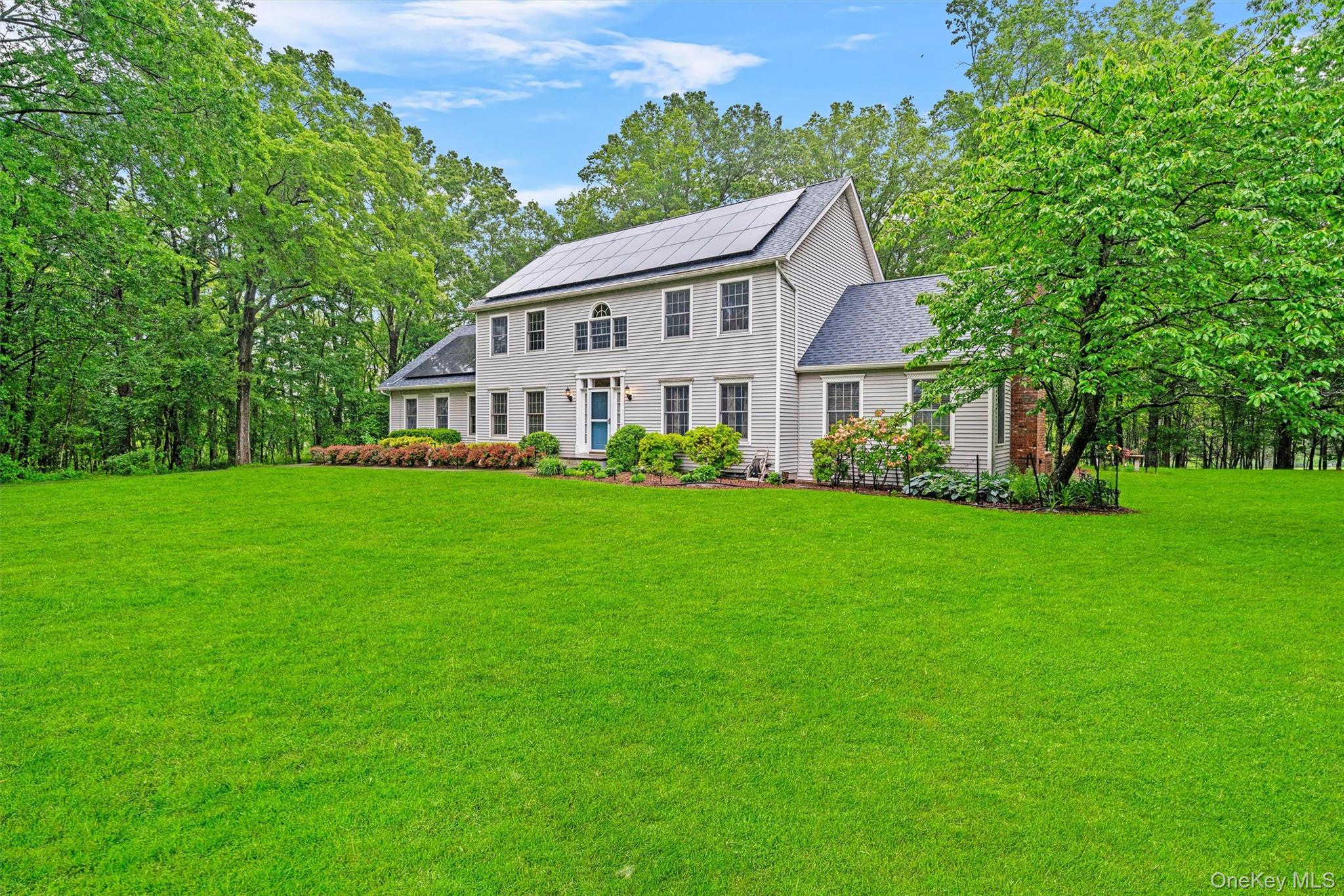 24 Hampton Court, Wallkill, NY 12589