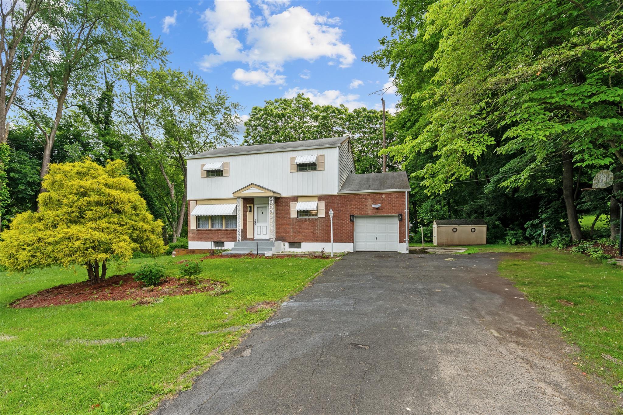 4 Westbrook Drive, Cortlandt Manor, NY 10567