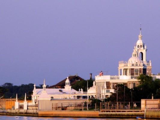 33 Bayview Walk, Cherry Grove, NY 11782