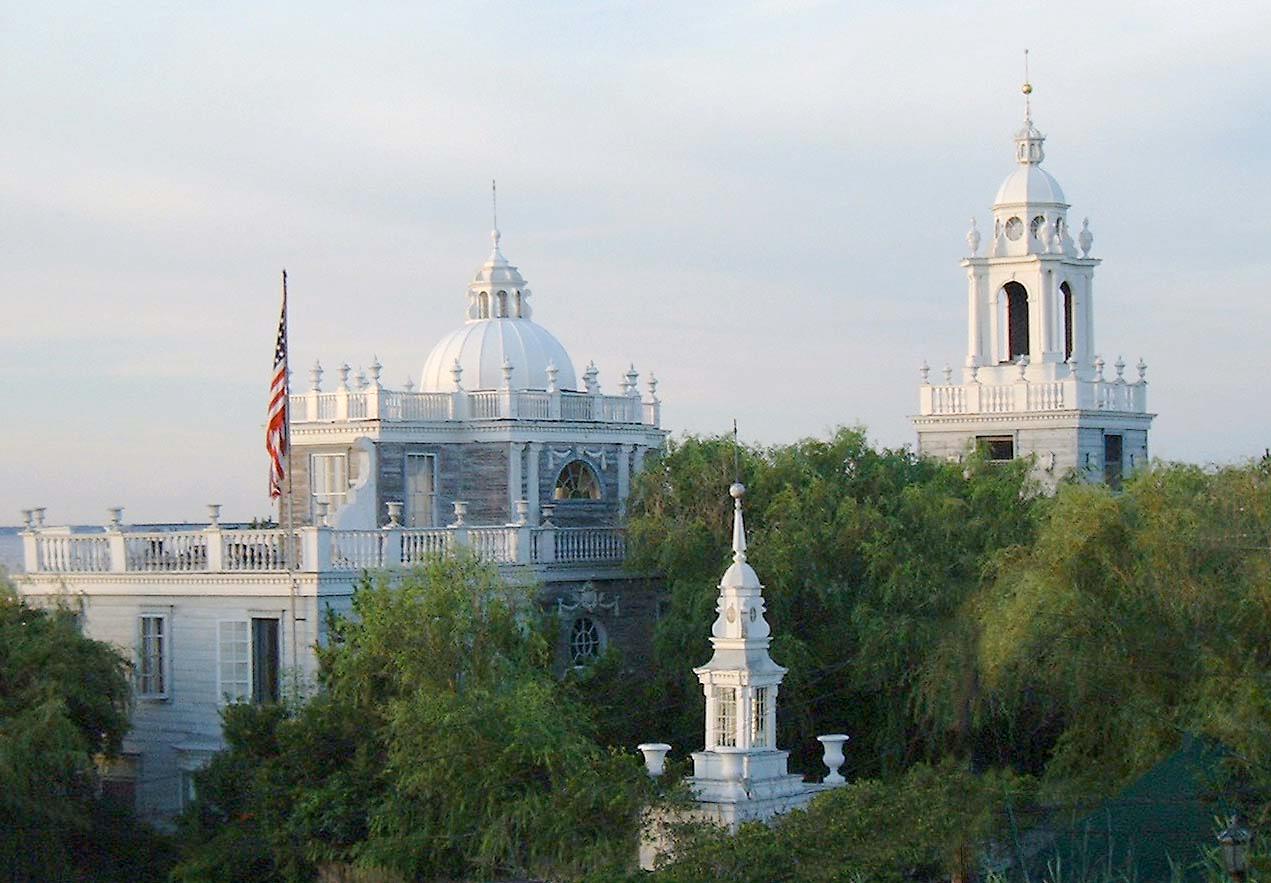 33 Bayview Walk, Cherry Grove, NY 11782