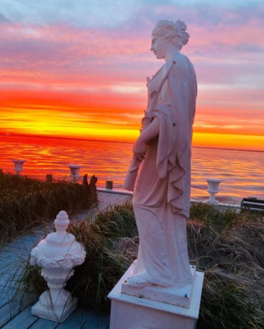 33 Bayview Walk, Cherry Grove, NY 11782