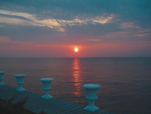 33 Bayview Walk, Cherry Grove, NY 11782