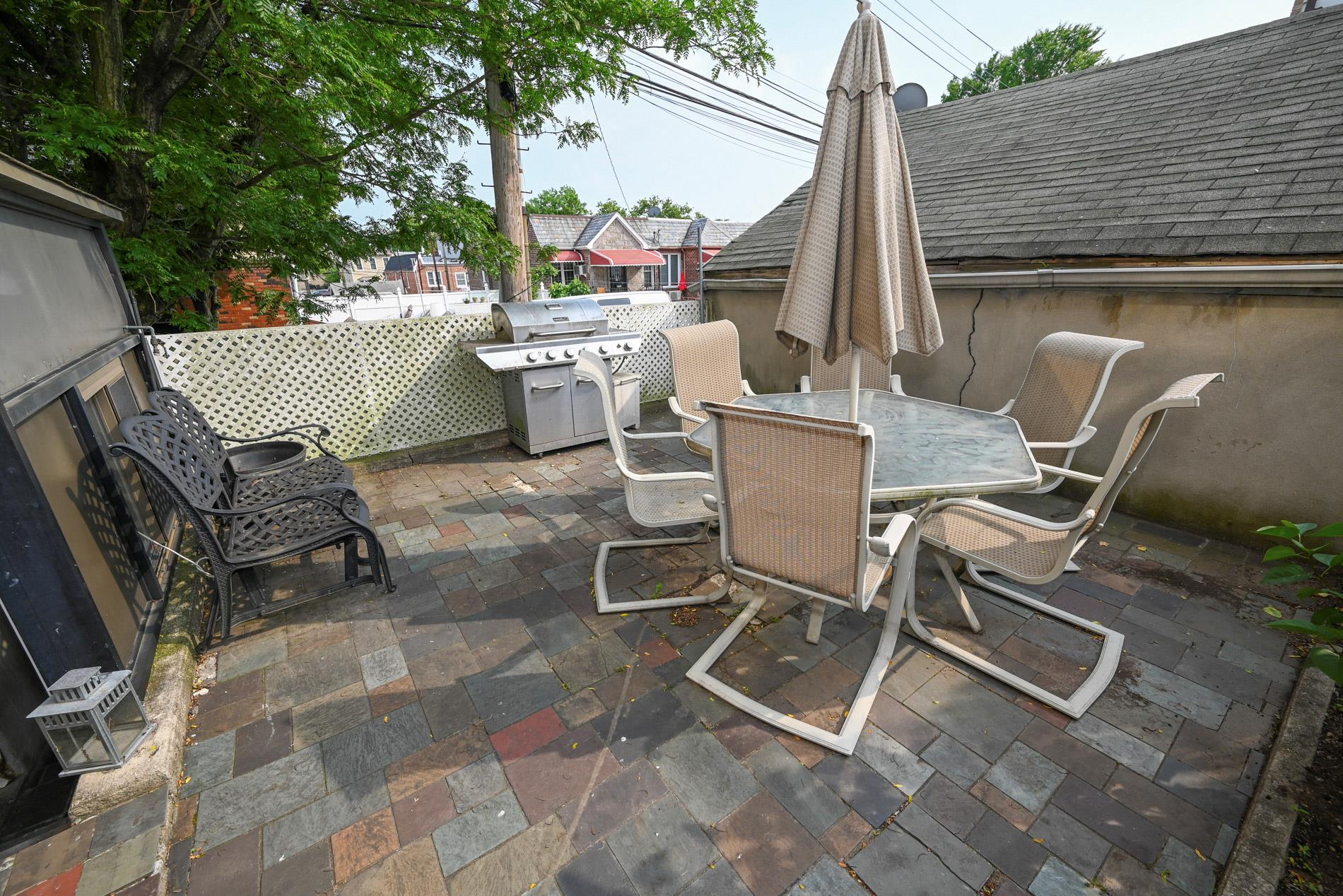 5920 69th Place, Maspeth, NY 11378