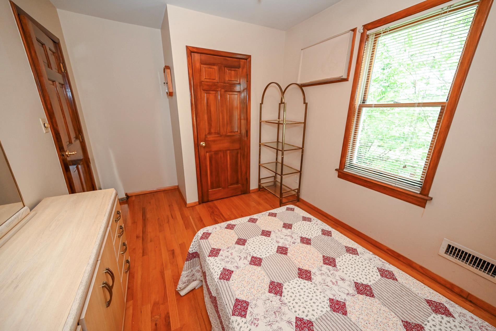 5920 69th Place, Maspeth, NY 11378