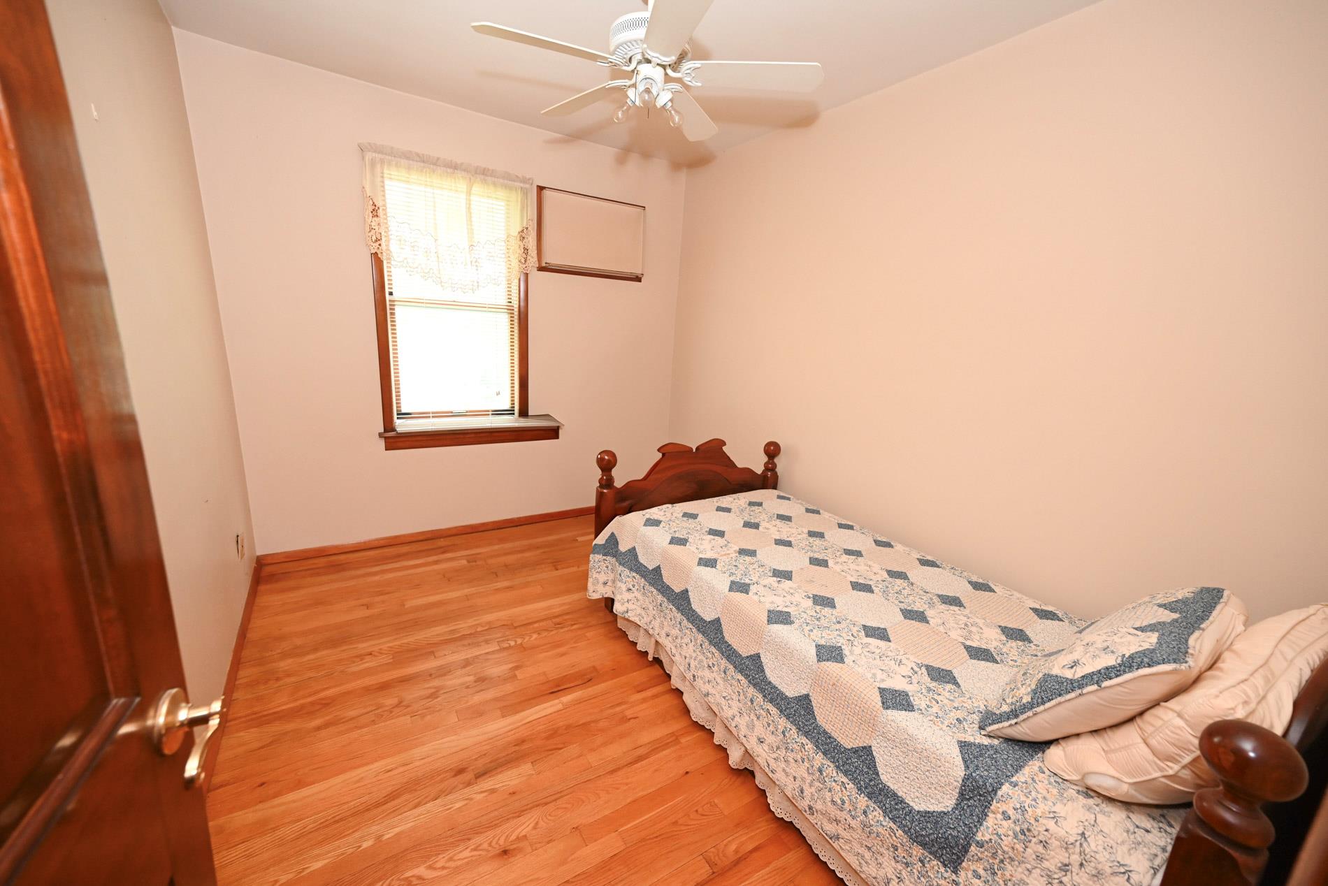 5920 69th Place, Maspeth, NY 11378