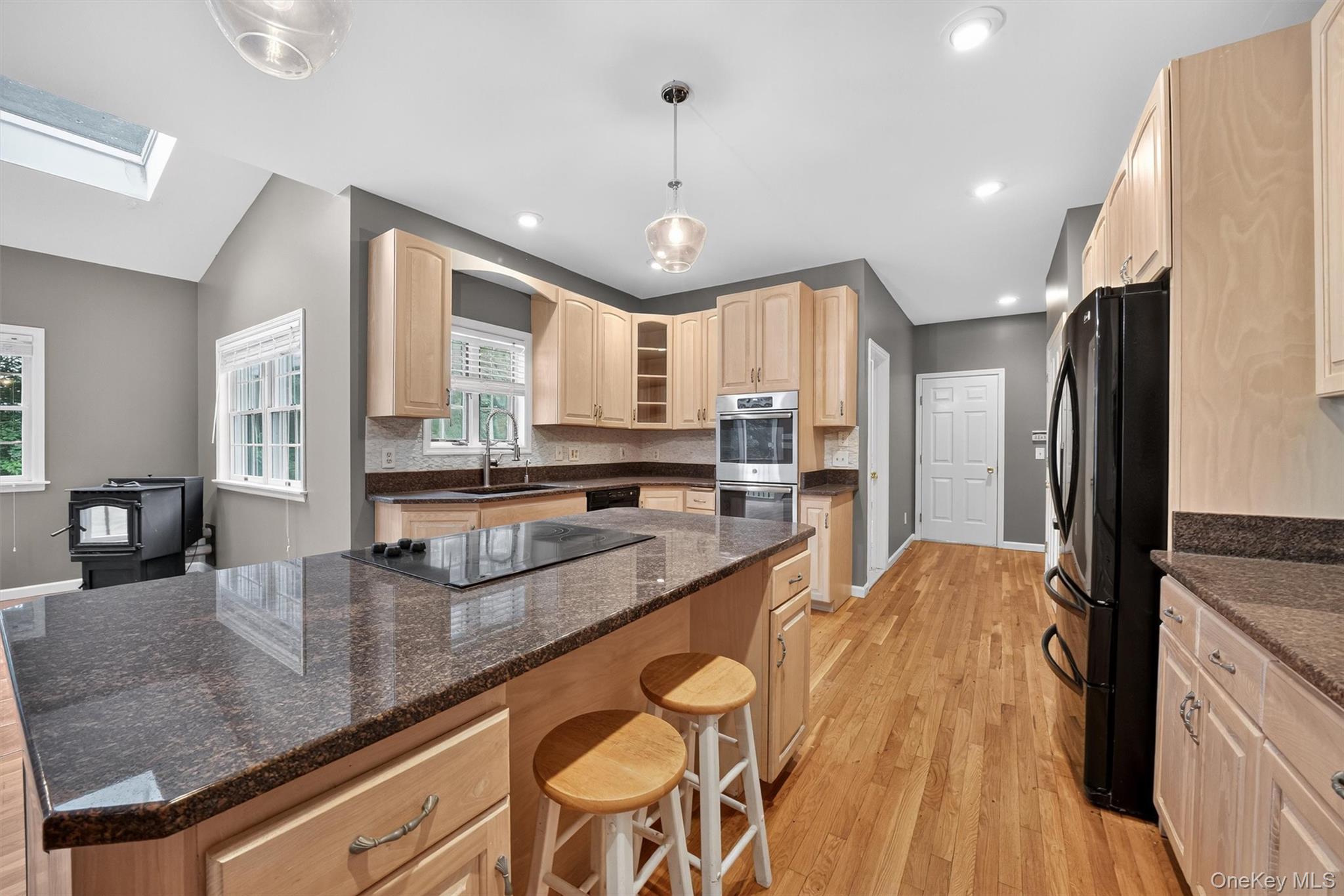 16 Apple Summit Lane, Lagrangeville, NY 12540