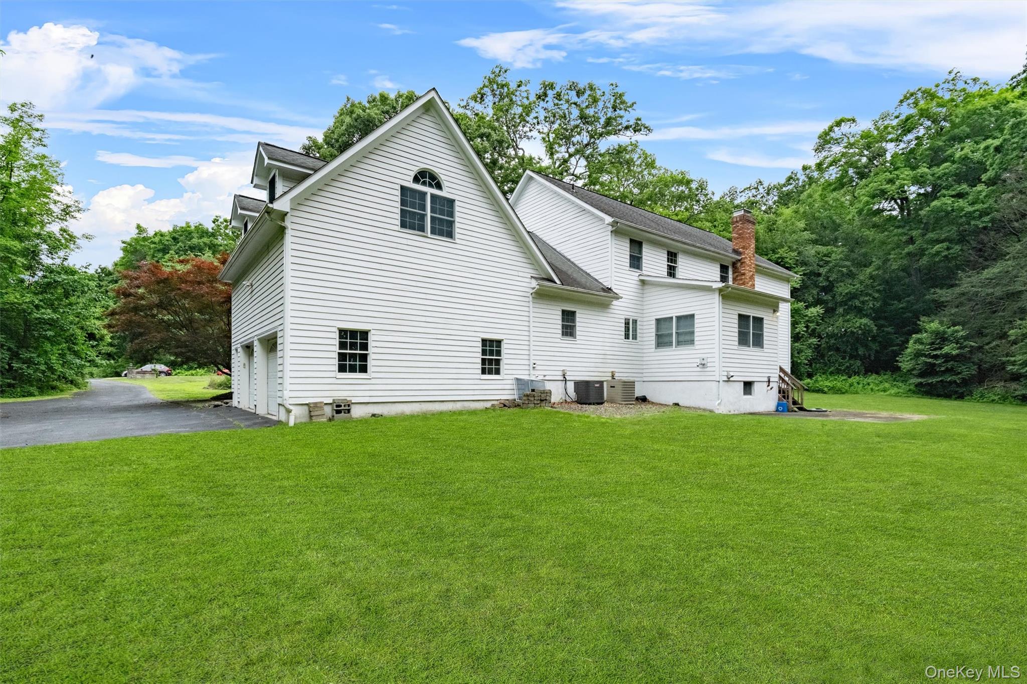 16 Apple Summit Lane, Lagrangeville, NY 12540