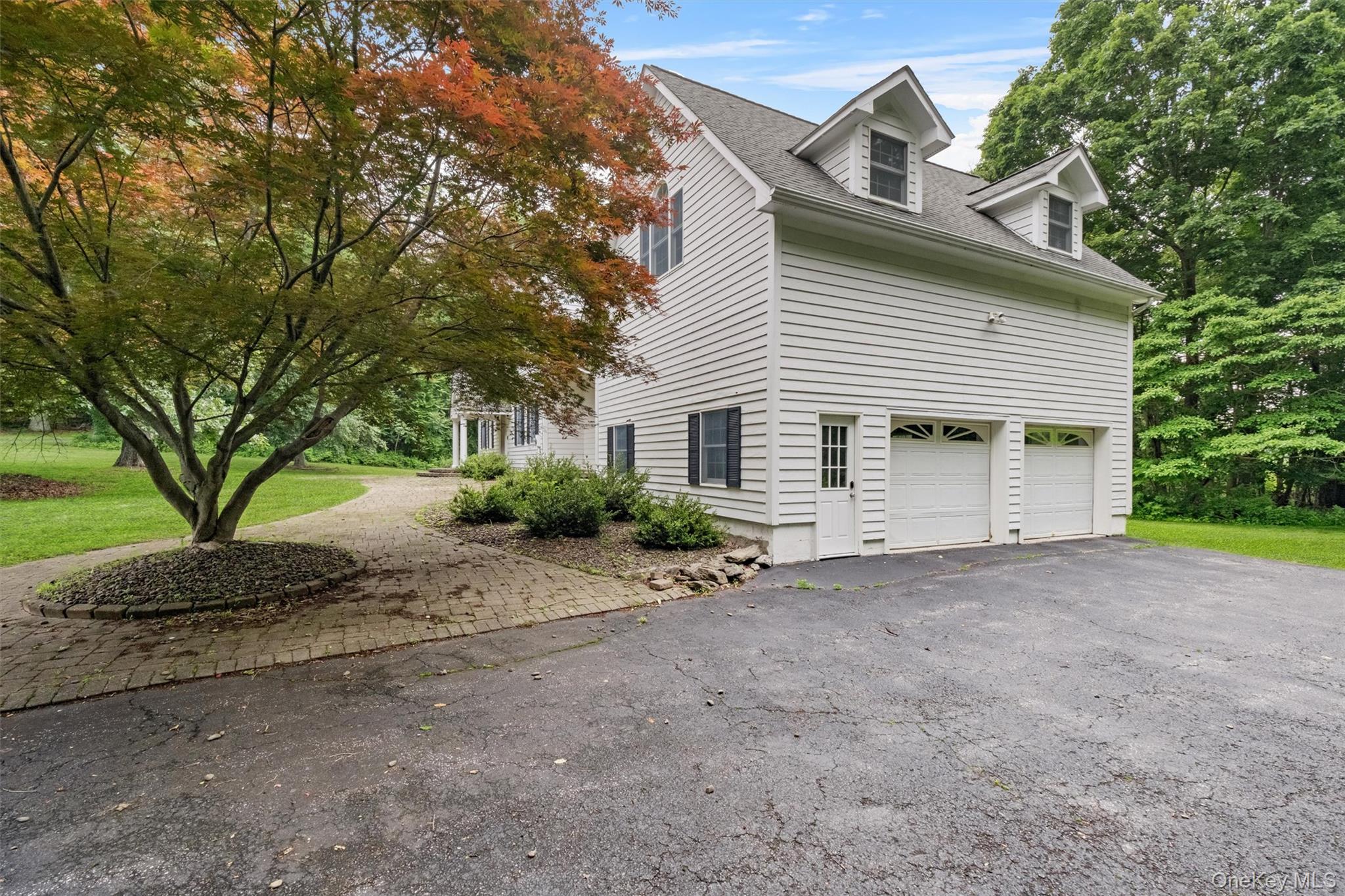 16 Apple Summit Lane, Lagrangeville, NY 12540