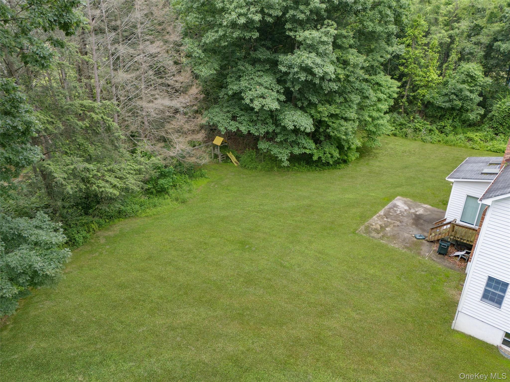 16 Apple Summit Lane, Lagrangeville, NY 12540