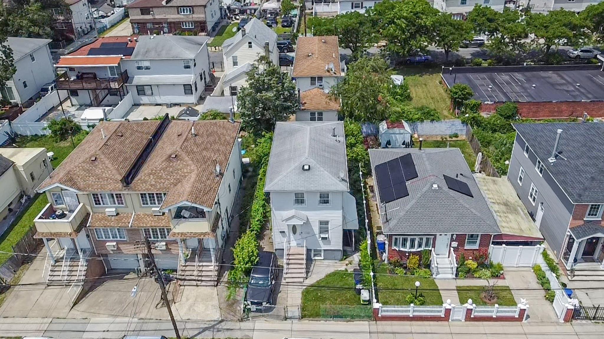 174 55 128th Avenue, Jamaica, NY 11434