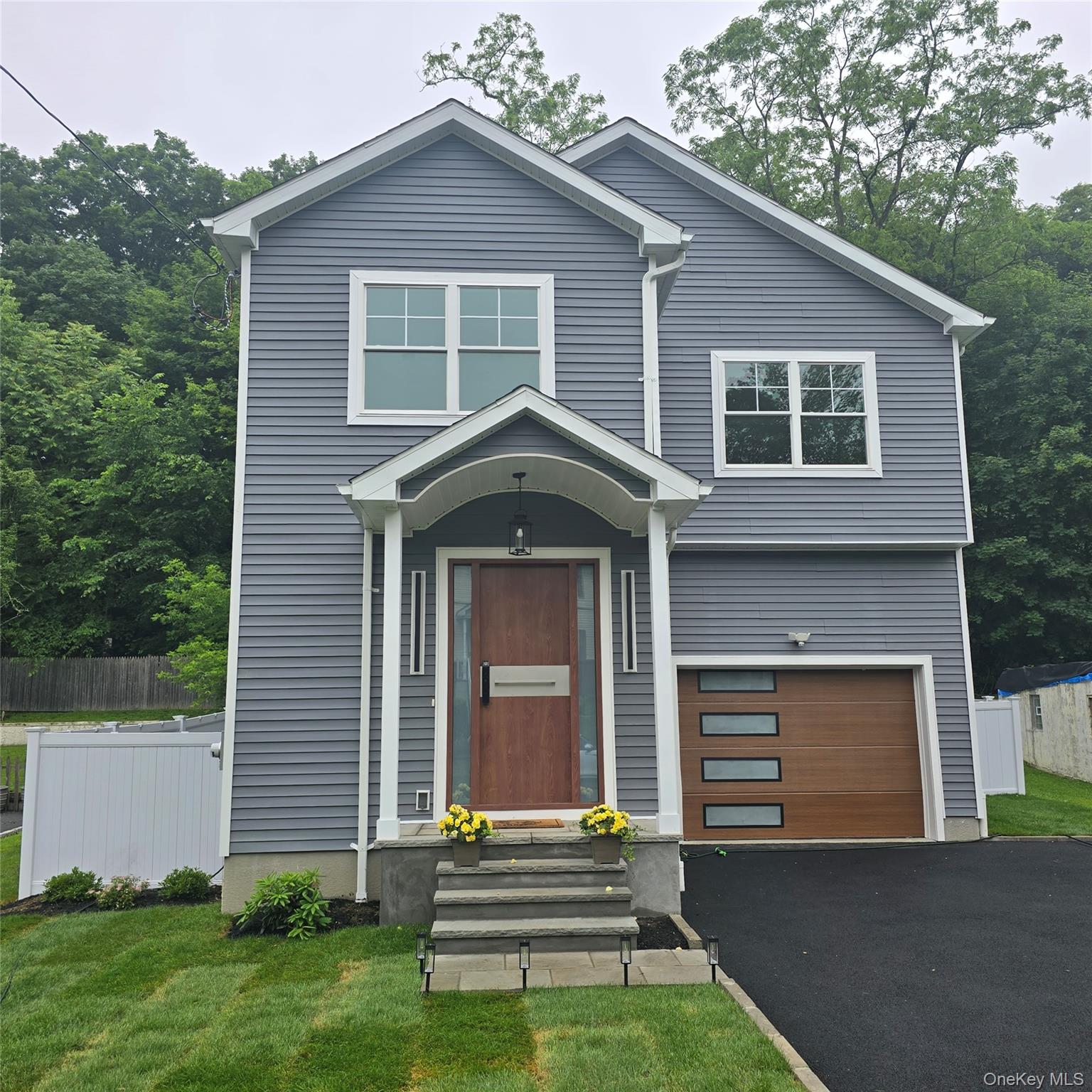 105 Valley Road, White Plains, NY 10604